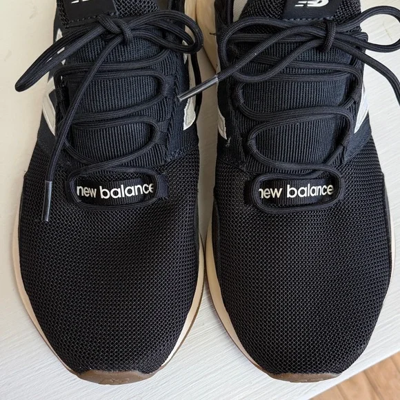 New Balance Roav Black Athletic Mesh Running Shoes. Like New! Size 11 - Picture 6 of 9